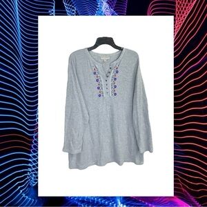 Woman Within Gray Waffle Texture Shirt w Embroidered Flowers Front Wm 2X 26/28